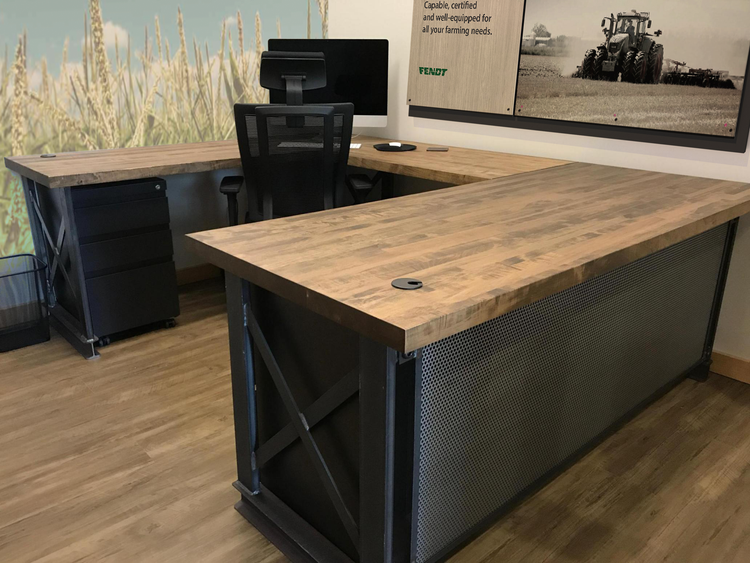 Desks & Workstations