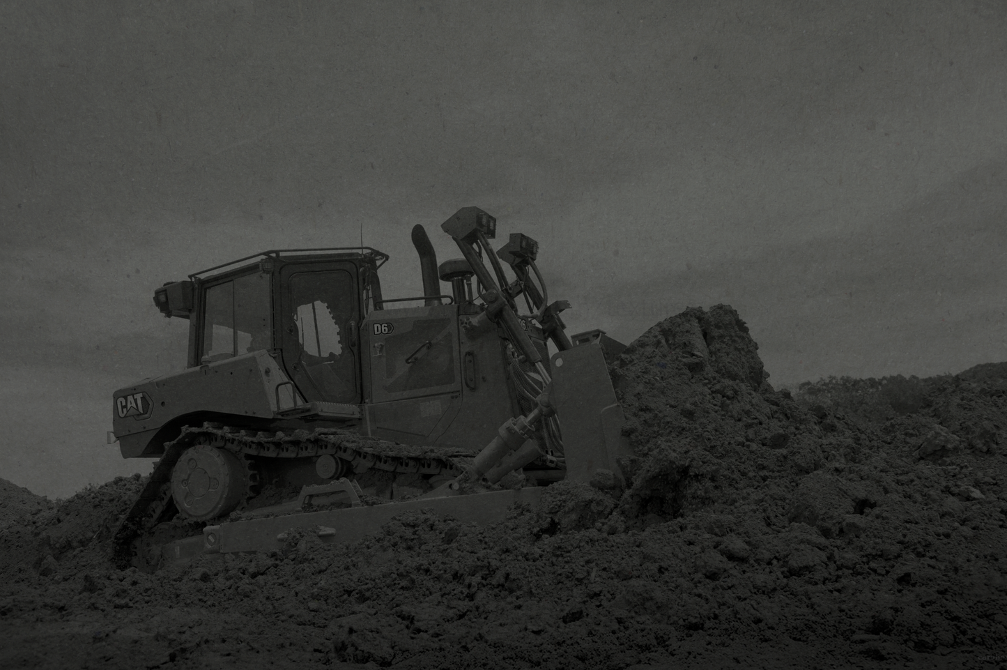 D6 MOVING DIRT 8356: DARK GRAY