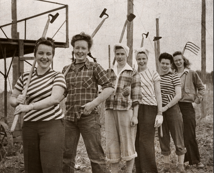 'Yes We Can' Farmer Ladies Wall